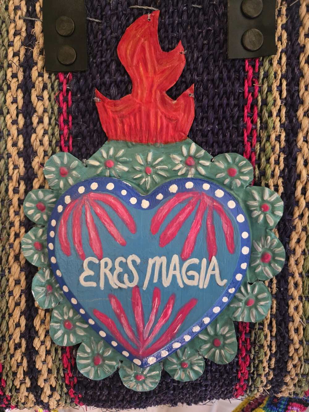 Itxle Bag With Tin Wood Heart